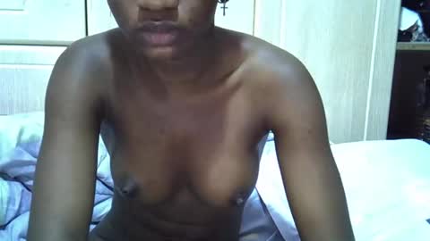Snapshot of riyan_sexy chatting on November 3, 11:48 pm riyan online show from November 3, 11:48 pm