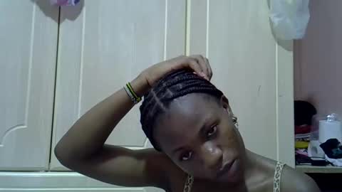 Snapshot of riyan_sexy chatting on November 11, 2:11 am riyan online show from November 11, 2:11 am