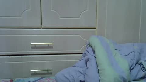 Snapshot of riyan_sexy chatting on November 30, 7:01 am riyan online show from November 30, 7:01 am