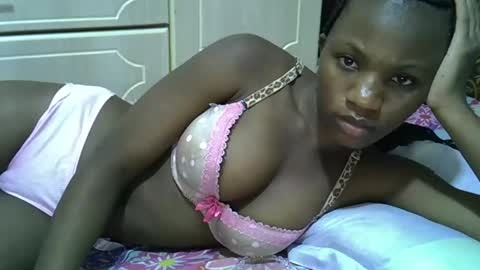 Snapshot of riyan_sexy chatting on December 3, 2:48 pm riyan online show from December 3, 2:48 pm