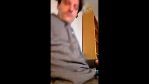 Snapshot of rizzo1980682473 chatting on May 5, 12:24 pm rizzo1980682473 online show from May 5, 12:24 pm