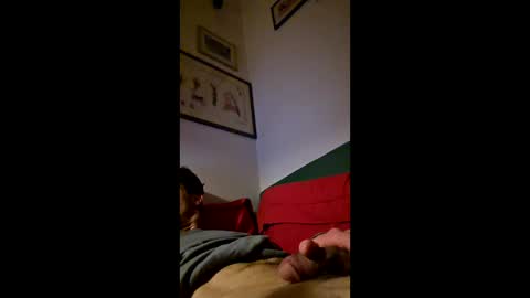 Snapshot of rizzo1980682473 chatting on May 10, 2:39 am rizzo1980682473 online show from May 10, 2:39 am