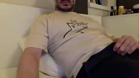 20cm online show from February 9, 7:19 pm