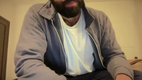 Snapshot of roamexotic00 chatting on December 4, 1:59 am roamexotic00 online show from December 4, 1:59 am