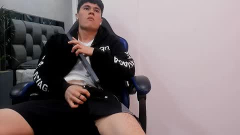 Roan Birkin online show from October 22, 8:41 pm