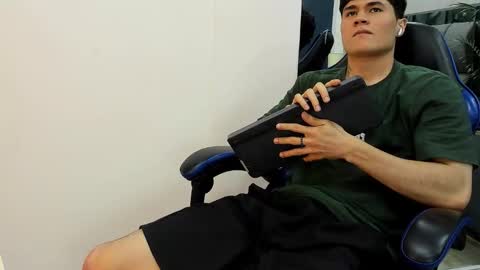 Roan Birkin online show from November 2, 8:00 pm