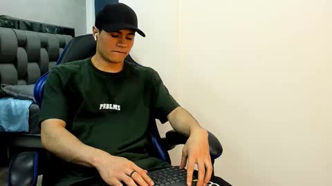 Roan Birkin online show from November 7, 7:14 pm