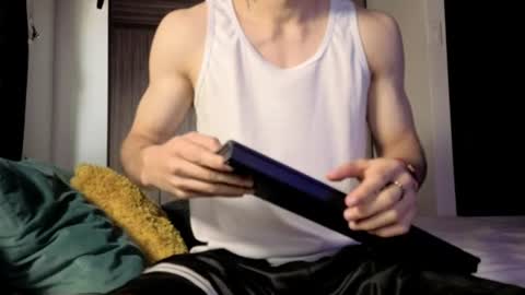 Snapshot of roan_birkin chatting on July 25, 5:32 pm Roan Birkin online show from July 25, 5:32 pm