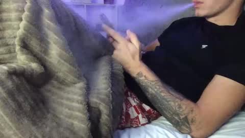 Snapshot of roastingcorn chatting on January 5, 1:45 am RoastingCorn online show from January 5, 1:45 am