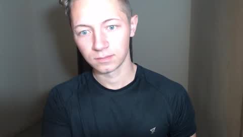 Snapshot of roastingcorn chatting on December 14, 10:20 am RoastingCorn online show from December 14, 10:20 am