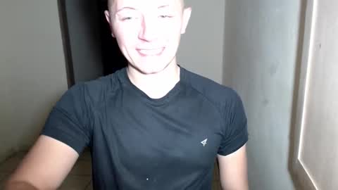 RoastingCorn online show from February 2, 1:48 am