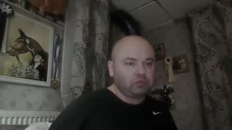 rob18997 online show from November 13, 2:49 pm