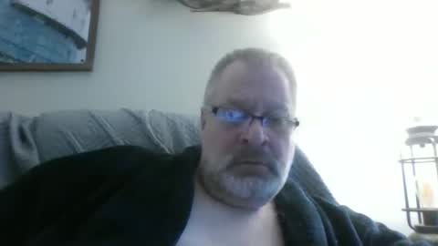 Snapshot of rob872217 chatting on March 10, 12:43 pm rob872217 online show from March 10, 12:43 pm