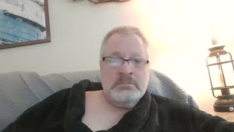 Snapshot of rob872217 chatting on March 13, 1:07 pm rob872217 online show from March 13, 1:07 pm