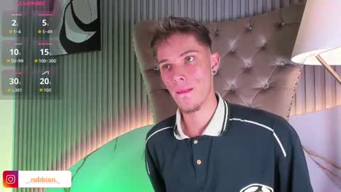 Robbin online show from June 16, 4:04 am