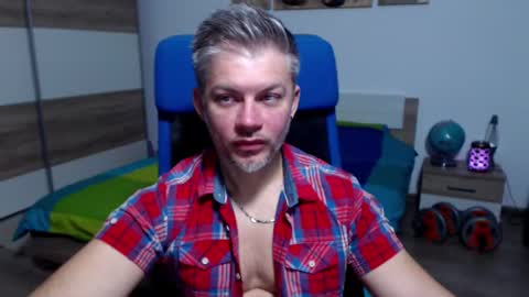 robbyshawz online show from October 4, 4:32 am