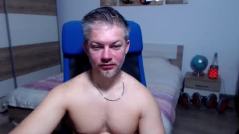 robbyshawz online show from November 29, 6:05 am