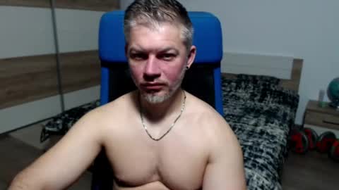 Snapshot of robbyshawz chatting on May 17, 5:49 am robbyshawz online show from May 17, 5:49 am