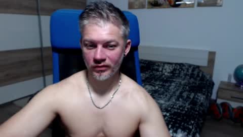 Snapshot of robbyshawz chatting on May 22, 4:52 am robbyshawz online show from May 22, 4:52 am