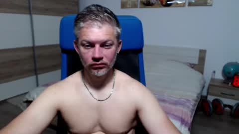 Snapshot of robbyshawz chatting on May 31, 4:09 am robbyshawz online show from May 31, 4:09 am
