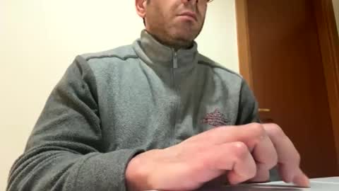 roberpierre_ho online show from February 28, 1:17 am