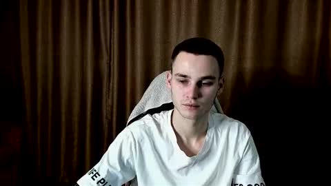 robert10211 online show from January 13, 6:02 pm