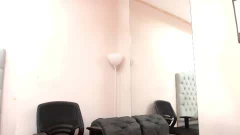 robert_kingg online show from June 26, 6:56 pm