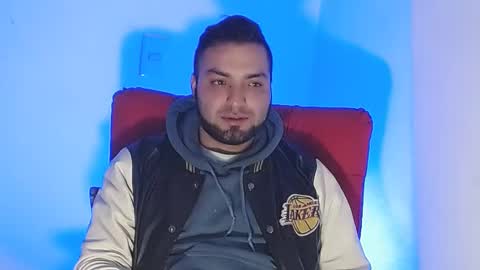 Snapshot of robert_leroy chatting on December 15, 8:08 am Stiven - online show from December 15, 8:08 am