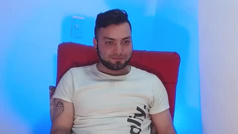 Snapshot of robert_leroy chatting on December 15, 11:55 am Stiven - online show from December 15, 11:55 am