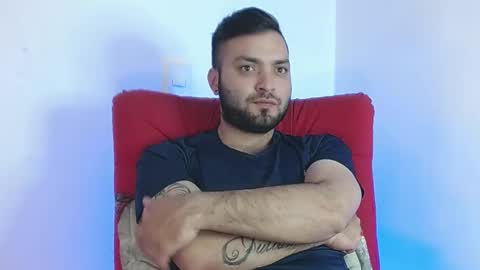 Snapshot of robert_leroy chatting on February 19, 8:52 pm Stiven - online show from February 19, 8:52 pm