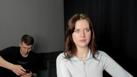 Lisa and Robert  i am online all days 900 am GMT3   online show from December 8, 6:39 pm