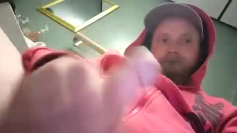 robertd5094 online show from March 12, 12:57 pm