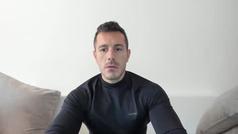 roberto4ever online show from October 10, 10:25 am