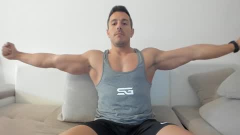 roberto4ever online show from May 10, 5:12 am