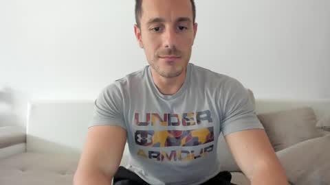 roberto4ever online show from May 12, 12:02 pm