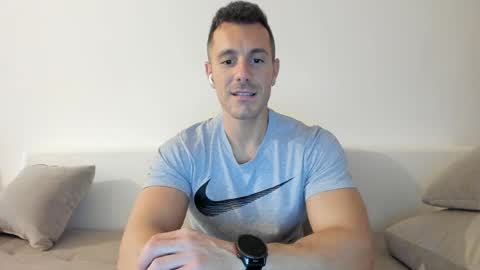 roberto4ever online show from May 21, 12:45 pm