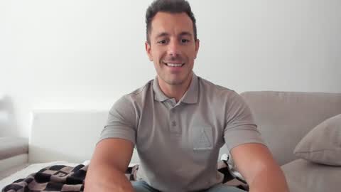 roberto4ever online show from June 21, 10:07 am