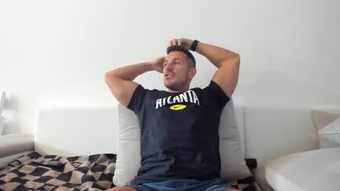 roberto4ever online show from July 27, 12:12 pm