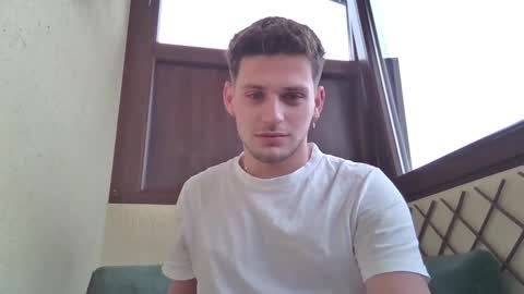 Snapshot of roberto_twink1 chatting on January 21, 8:30 am Roberto online show from January 21, 8:30 am