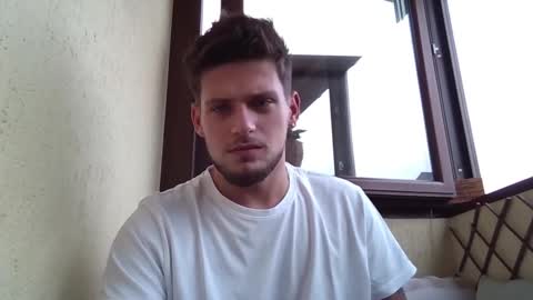 Snapshot of roberto_twink1 chatting on September 12, 6:46 am Roberto online show from September 12, 6:46 am