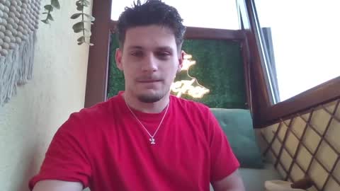 Snapshot of roberto_twink1 chatting on March 30, 7:31 am Roberto online show from March 30, 7:31 am