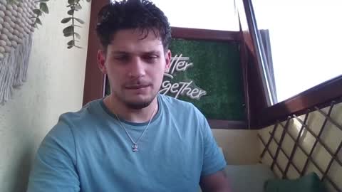 Snapshot of roberto_twink1 chatting on April 3, 11:19 am Roberto online show from April 3, 11:19 am