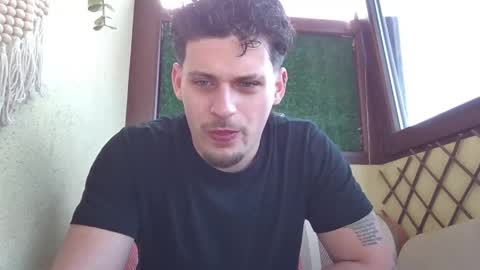 Snapshot of roberto_twink1 chatting on April 24, 2:08 pm Roberto online show from April 24, 2:08 pm