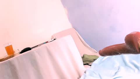 Roberts kloe online show from February 7, 5:51 pm