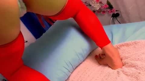 Roberts kloe online show from September 14, 4:39 pm