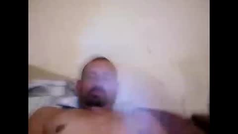 Snapshot of robertsaiz4200 chatting on December 12, 4:59 am robertsaiz4200 online show from December 12, 4:59 am