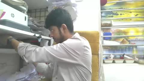 Snapshot of robertsalia220 chatting on February 19, 6:33 am Robertsalia online show from February 19, 6:33 am