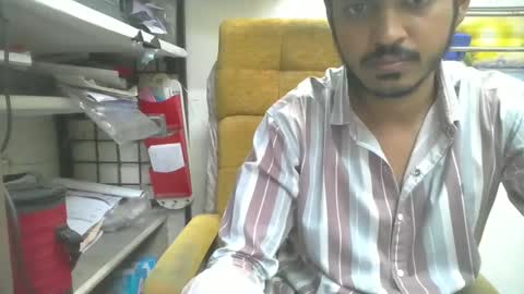 Snapshot of robertsalia220 chatting on February 25, 11:19 am Robertsalia online show from February 25, 11:19 am