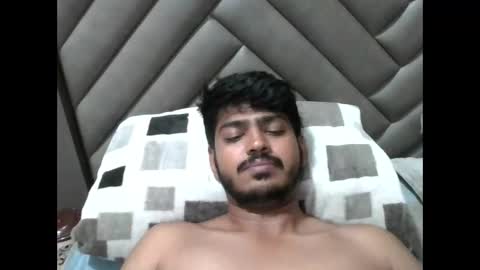 Snapshot of robertsalia220 chatting on February 21, 8:21 pm Robertsalia online show from February 21, 8:21 pm