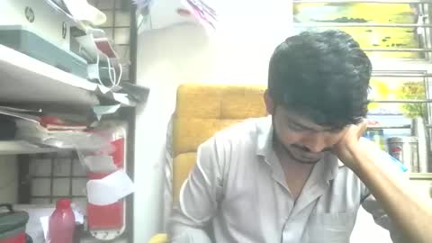 Snapshot of robertsalia220 chatting on June 2, 1:02 pm Robertsalia online show from June 2, 1:02 pm